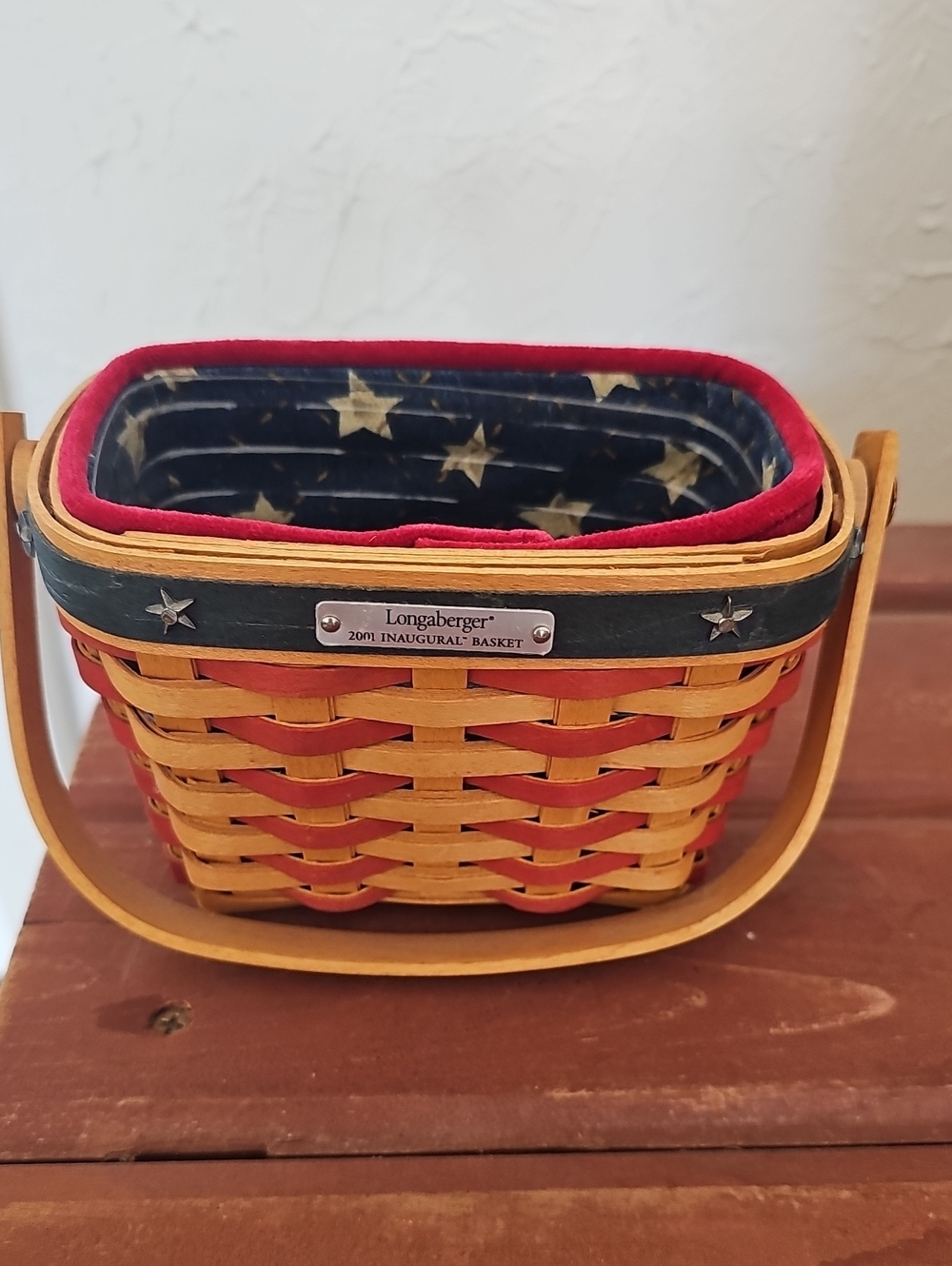 Longaberger 2001 Inaugural Star Lined Basket Like New